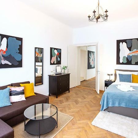 5Br 2Bath Family Apt 5Mins To Wenceslas Square 프라하 외부 사진