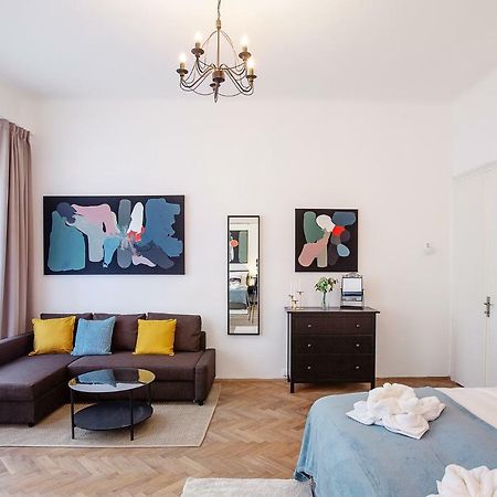5Br 2Bath Family Apt 5Mins To Wenceslas Square 프라하 외부 사진