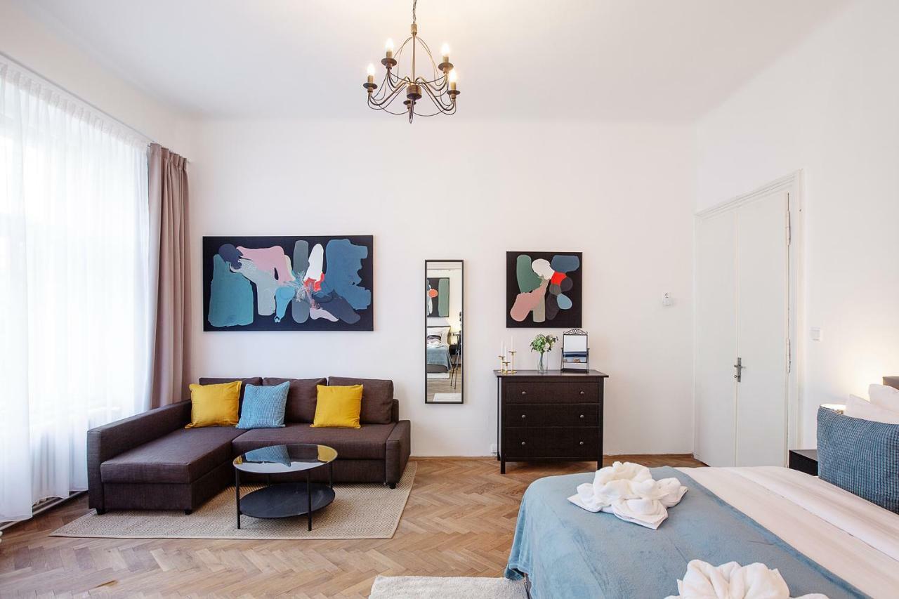 5Br 2Bath Family Apt 5Mins To Wenceslas Square 프라하 외부 사진