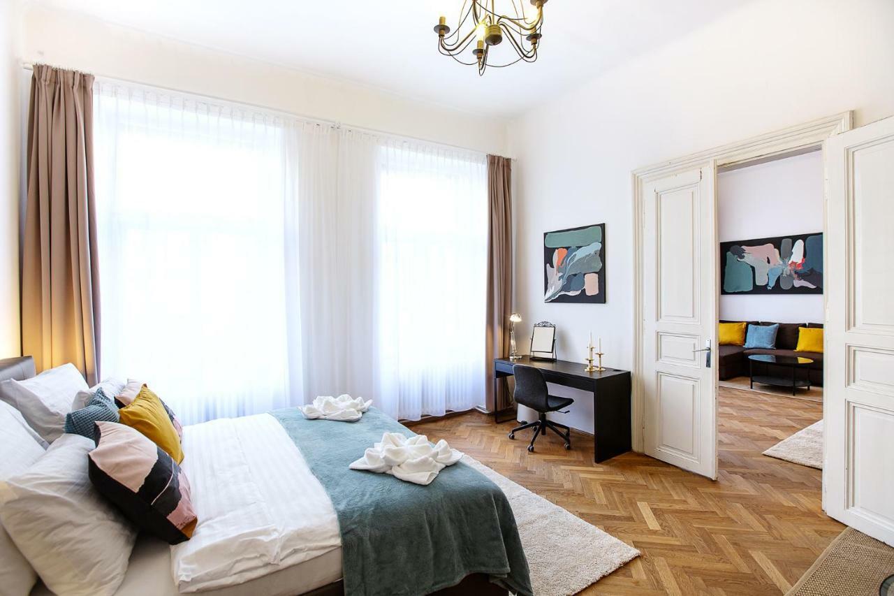 5Br 2Bath Family Apt 5Mins To Wenceslas Square 프라하 외부 사진