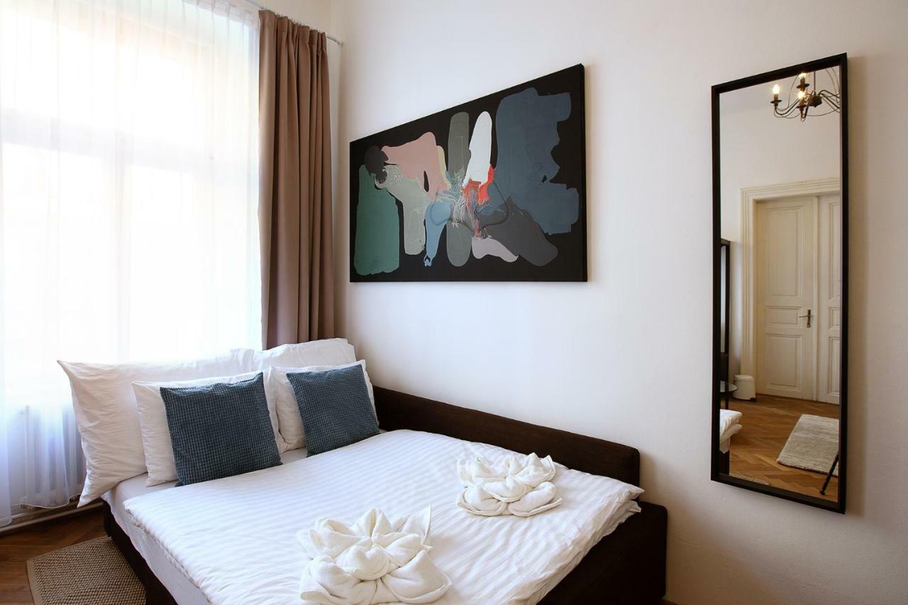5Br 2Bath Family Apt 5Mins To Wenceslas Square 프라하 외부 사진