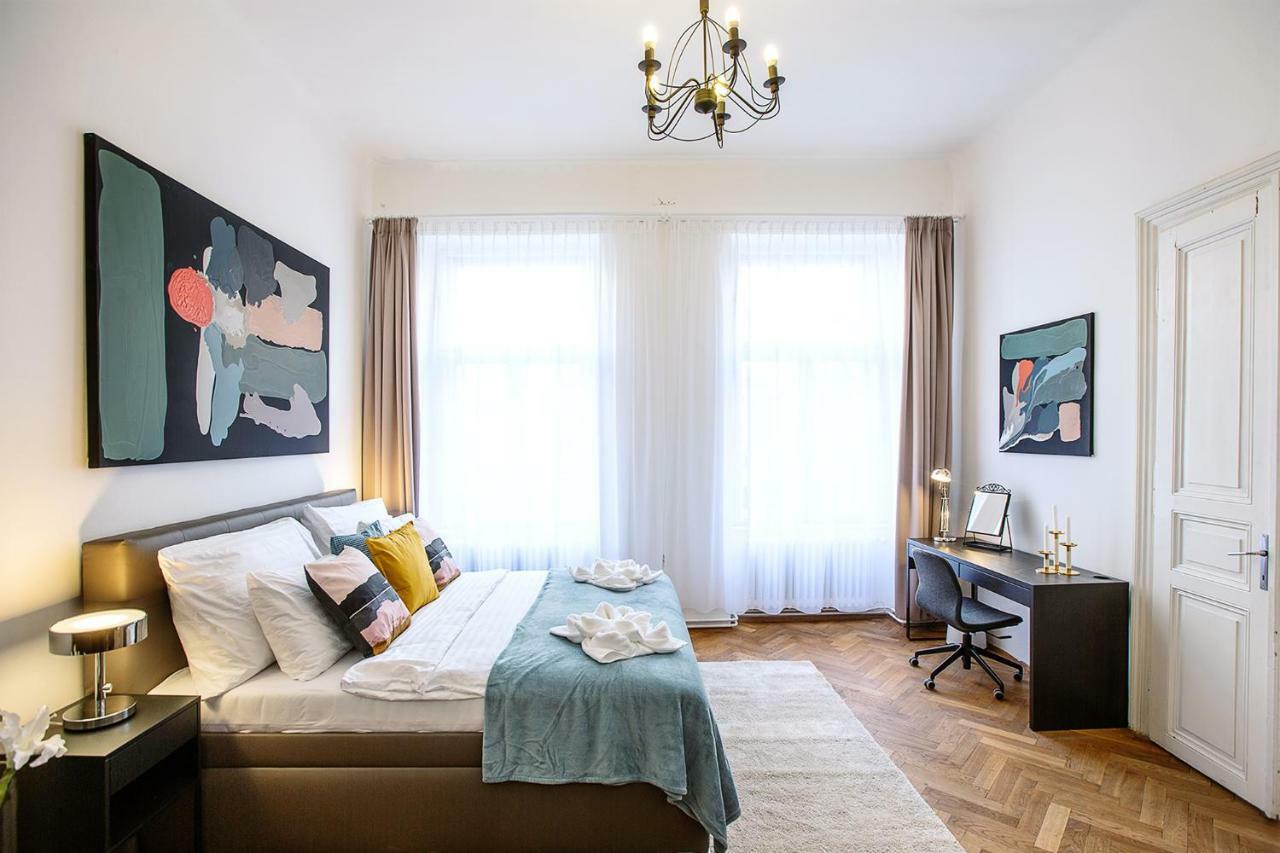 5Br 2Bath Family Apt 5Mins To Wenceslas Square 프라하 외부 사진