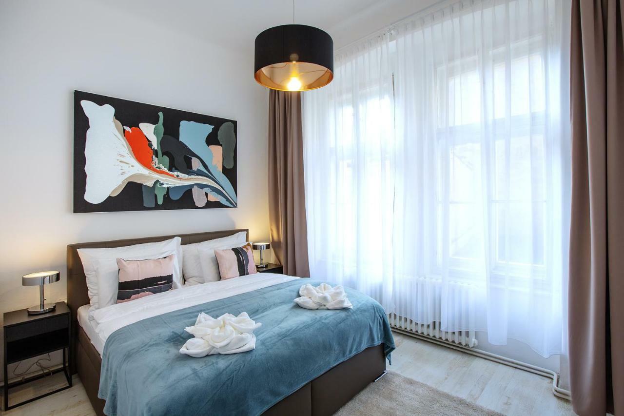 5Br 2Bath Family Apt 5Mins To Wenceslas Square 프라하 외부 사진
